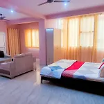 Hotel Dwarka Inn - Sec-8 Near Yashoobhoomi